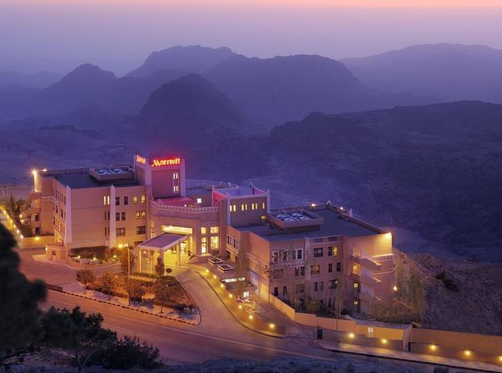 Hotels next to the ancient city of Petra